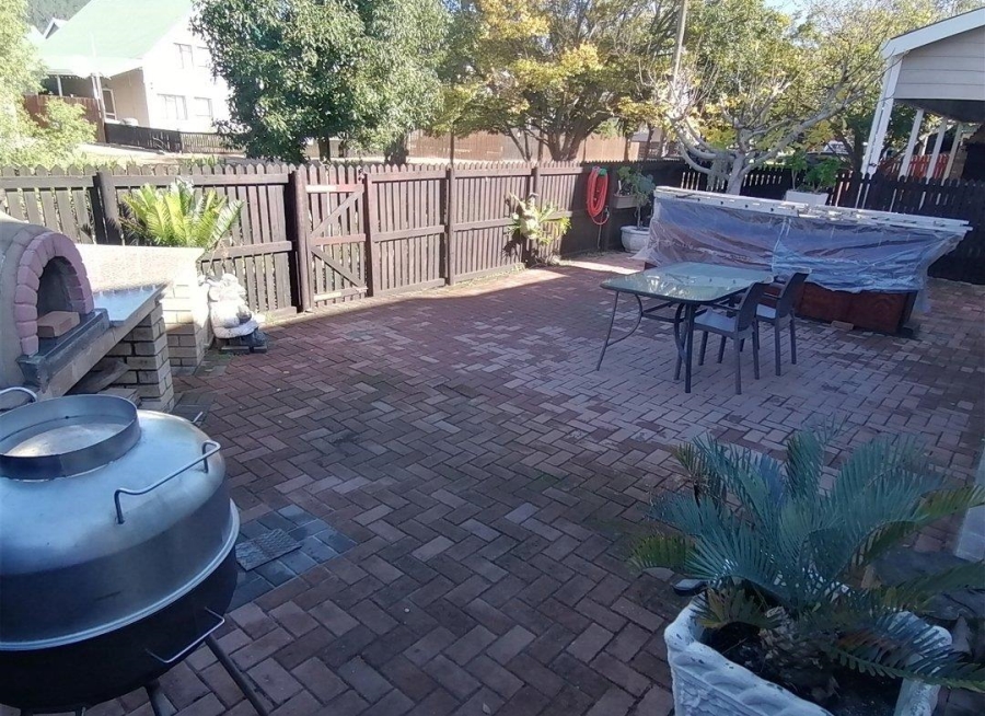 3 Bedroom Property for Sale in Franschhoek Western Cape